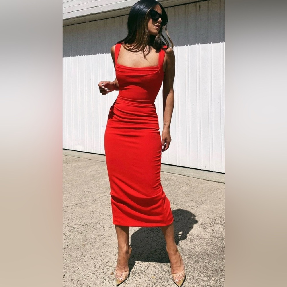 Chic Red Midi Dress